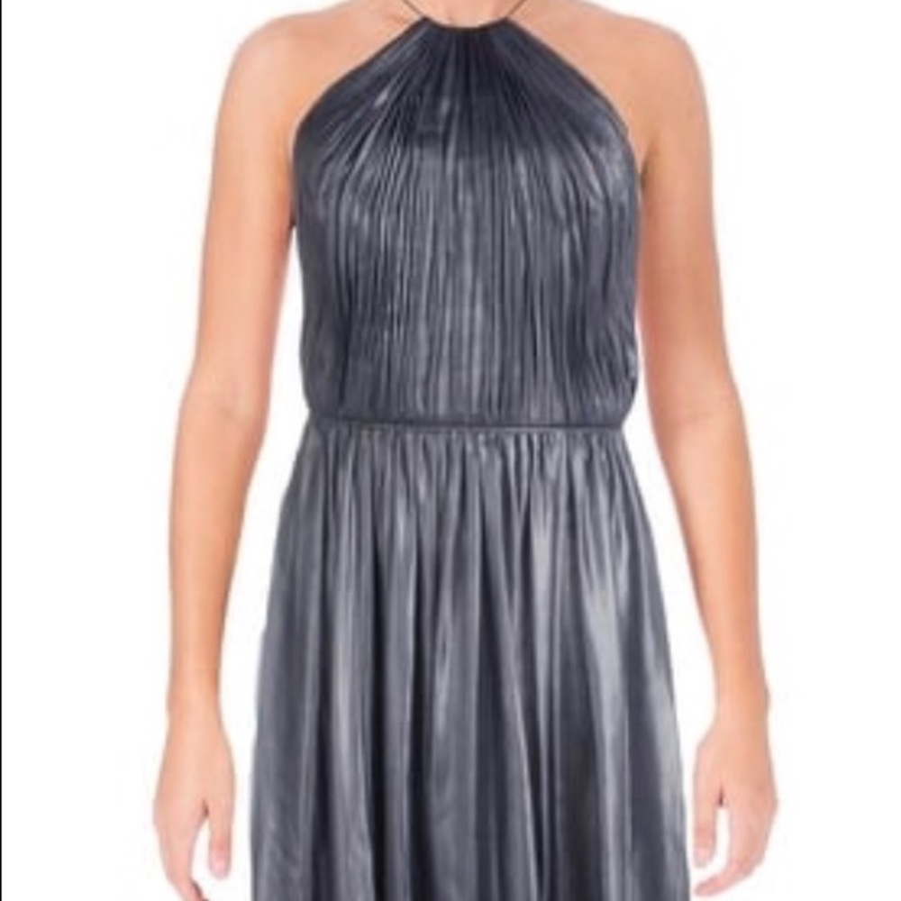 Vera Wang metallic shimmer gown